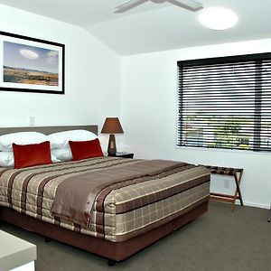 Craythornes Halswell Hotel